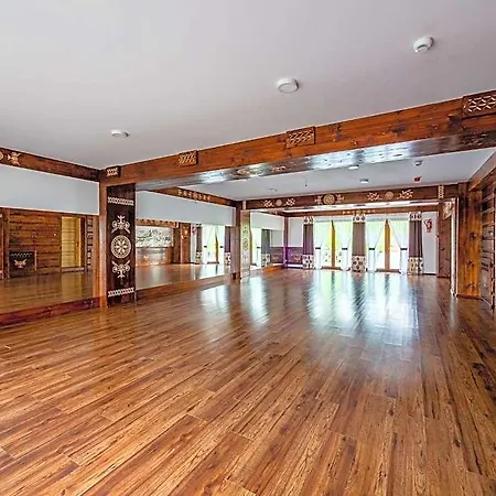Tarasowka Hotel *